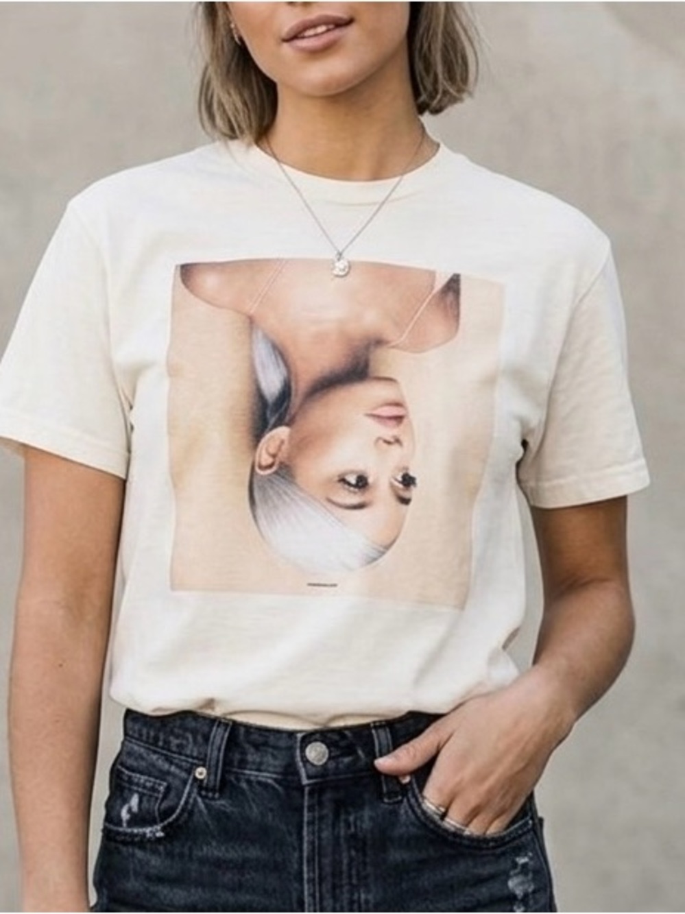 ✨ Ariana Grande 2018 Sweetener Tour Crewneck ✨